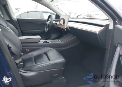 2022 Tesla Model Y Long Range Dual Motor All-Wheel Drive из США, поврежденный, VIN 7SAYGDEE5NF459045